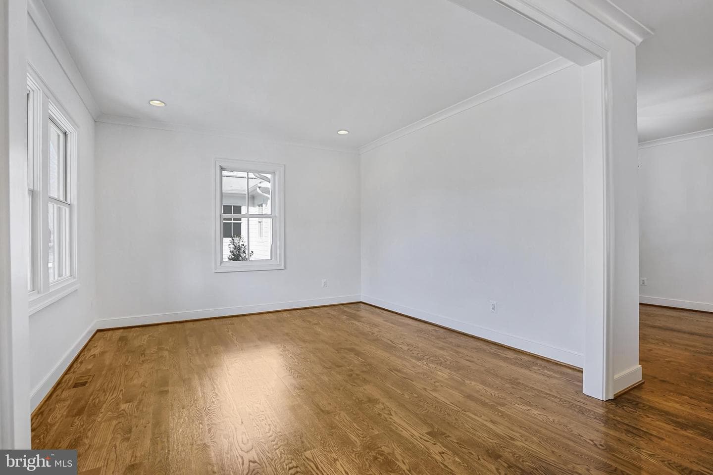 602 Martin Avenue photo 26