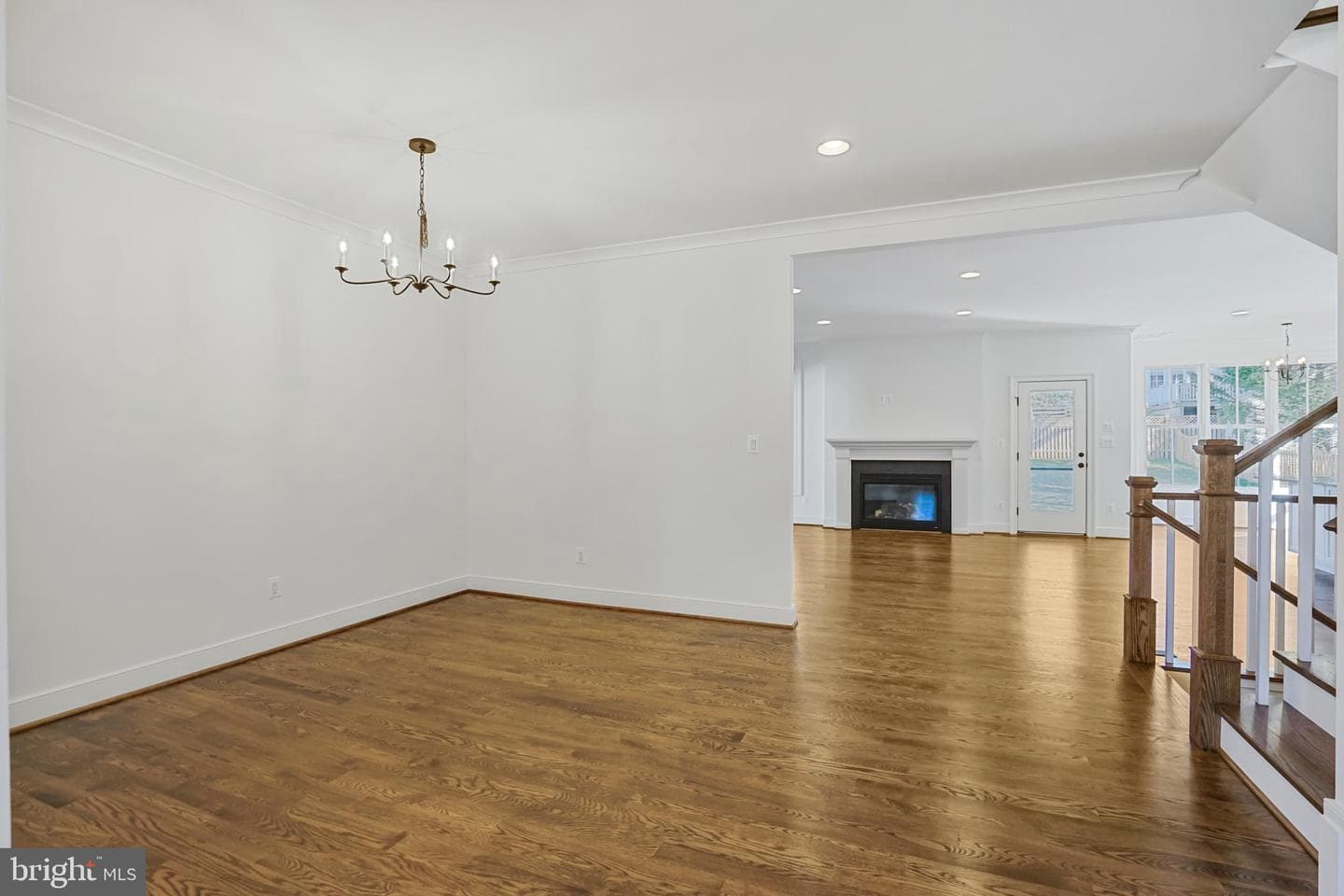 602 Martin Avenue photo 30