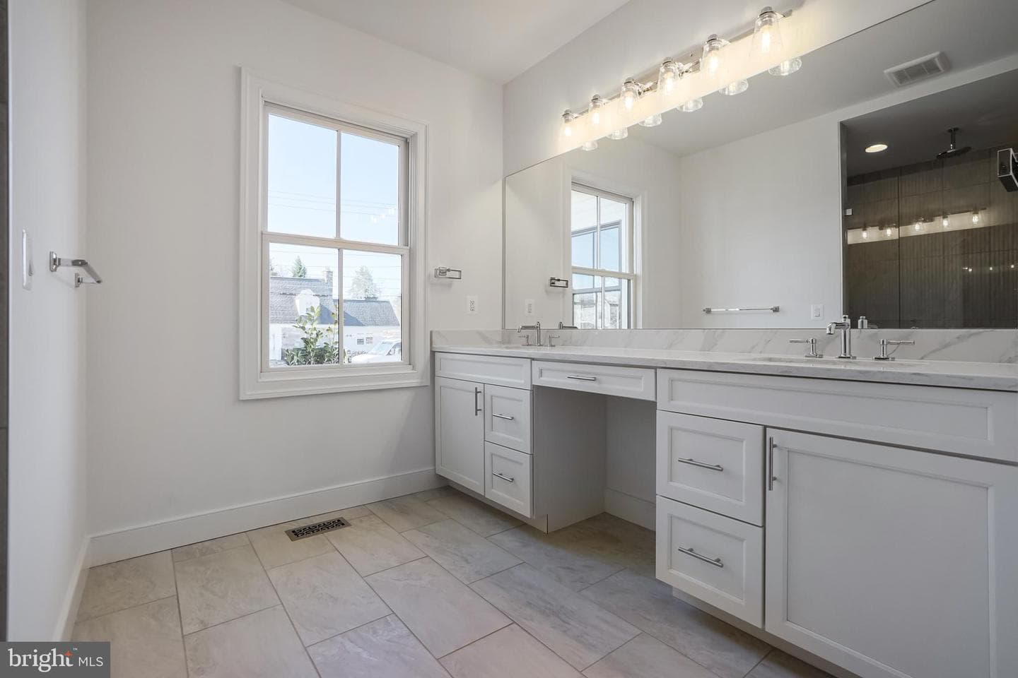 602 Martin Avenue photo 36