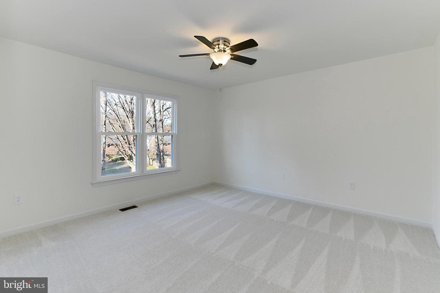17585 Wadell Court photo 37