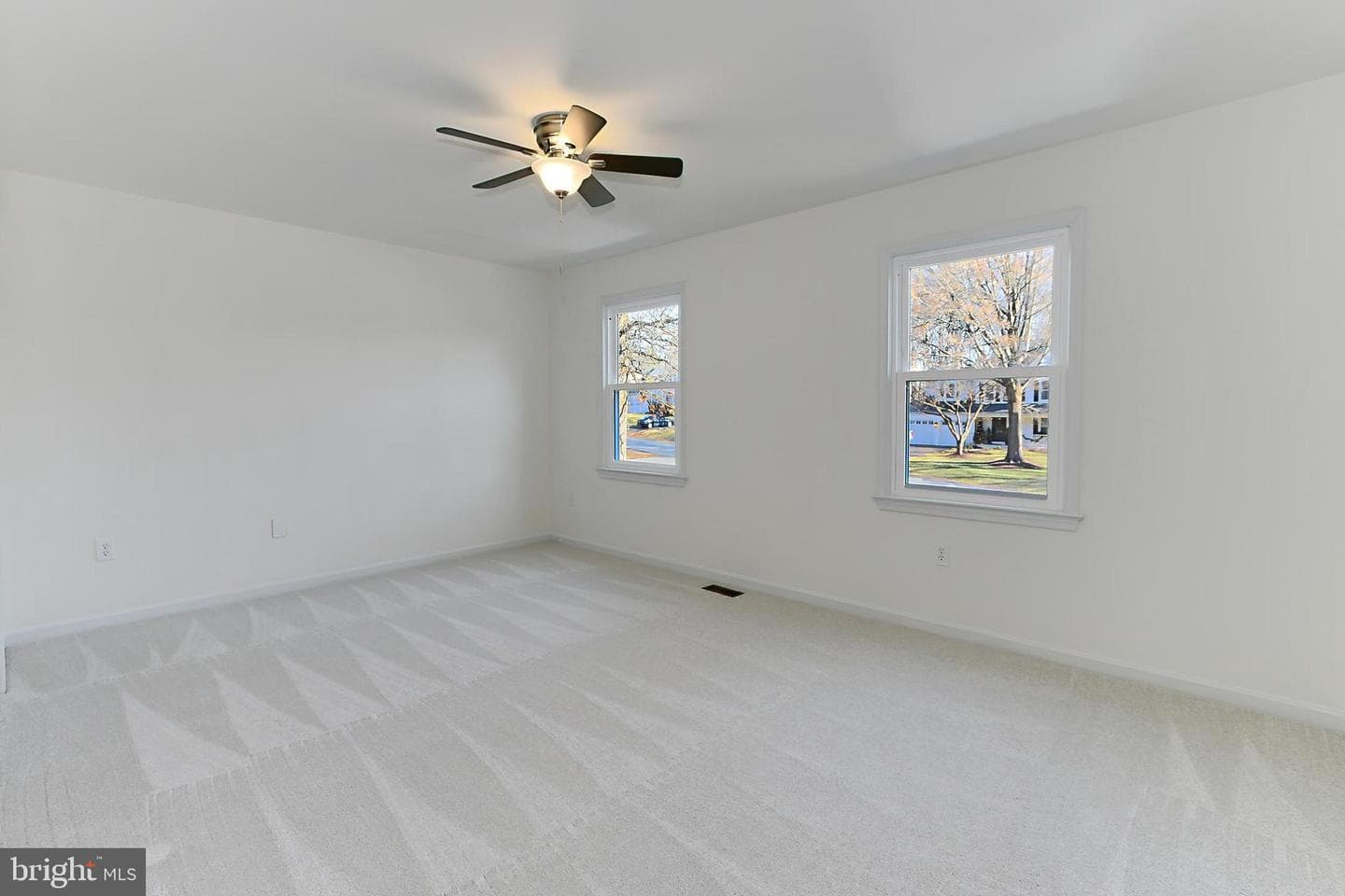 17585 Wadell Court photo 38