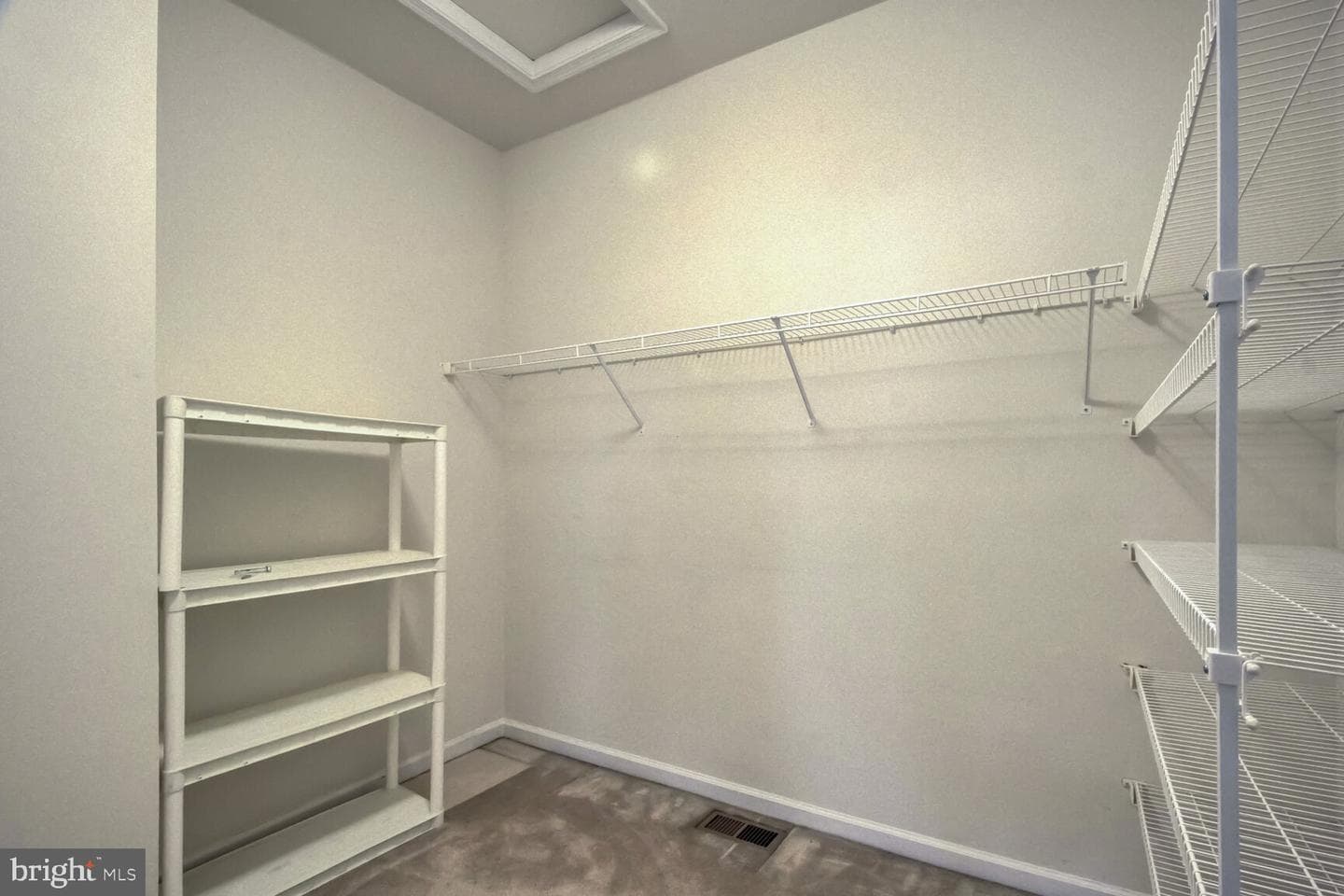 42304 Rockrimmon Terrace photo 20