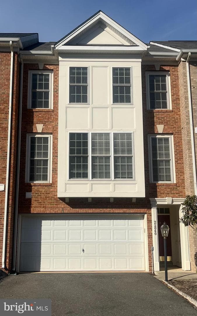 21840 Ladyslipper Square photo 1