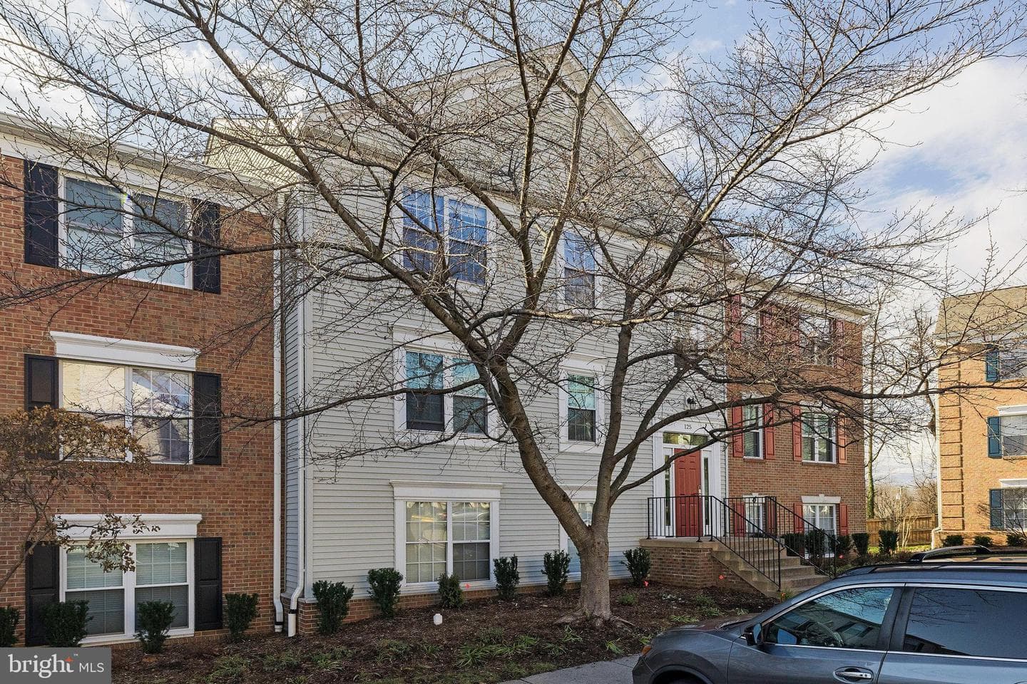 125 Fort Evans Road SE #c photo 2