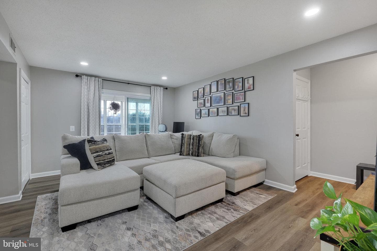 125 Fort Evans Road SE #c photo 27