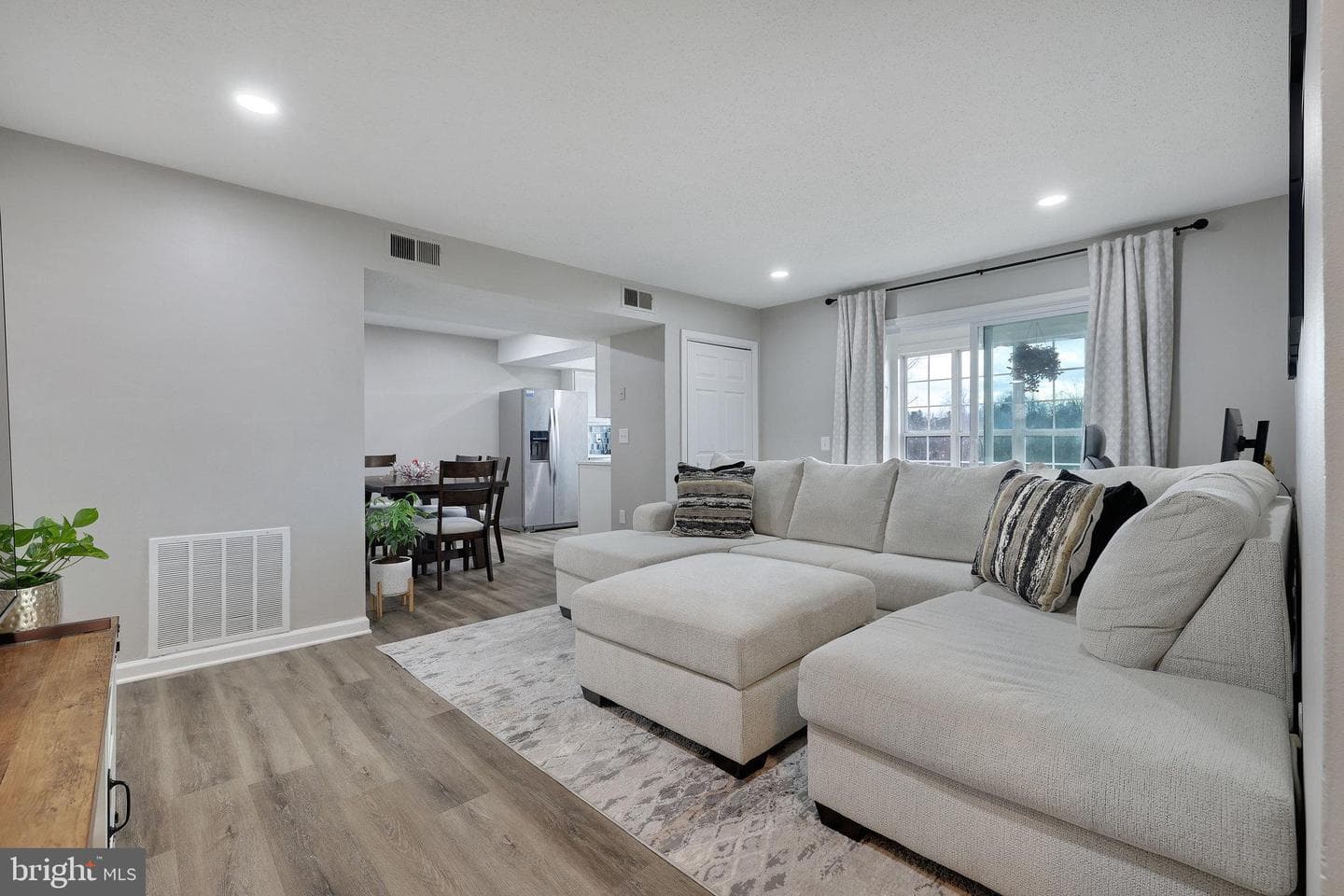 125 Fort Evans Road SE #c photo 28