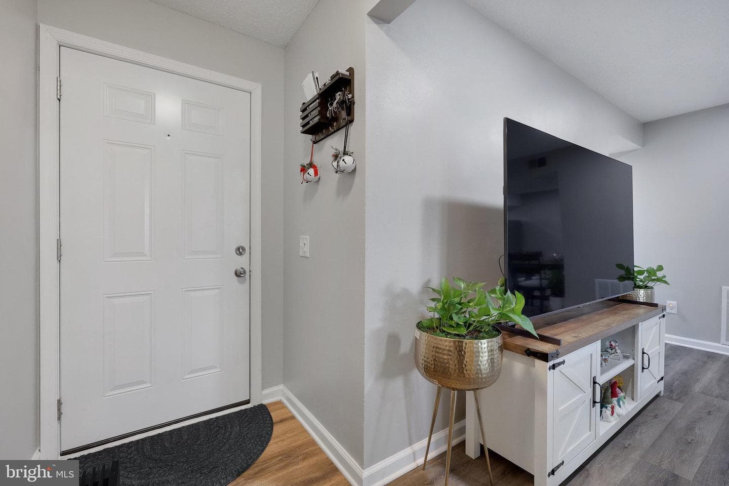 125 Fort Evans Road SE #c photo 30