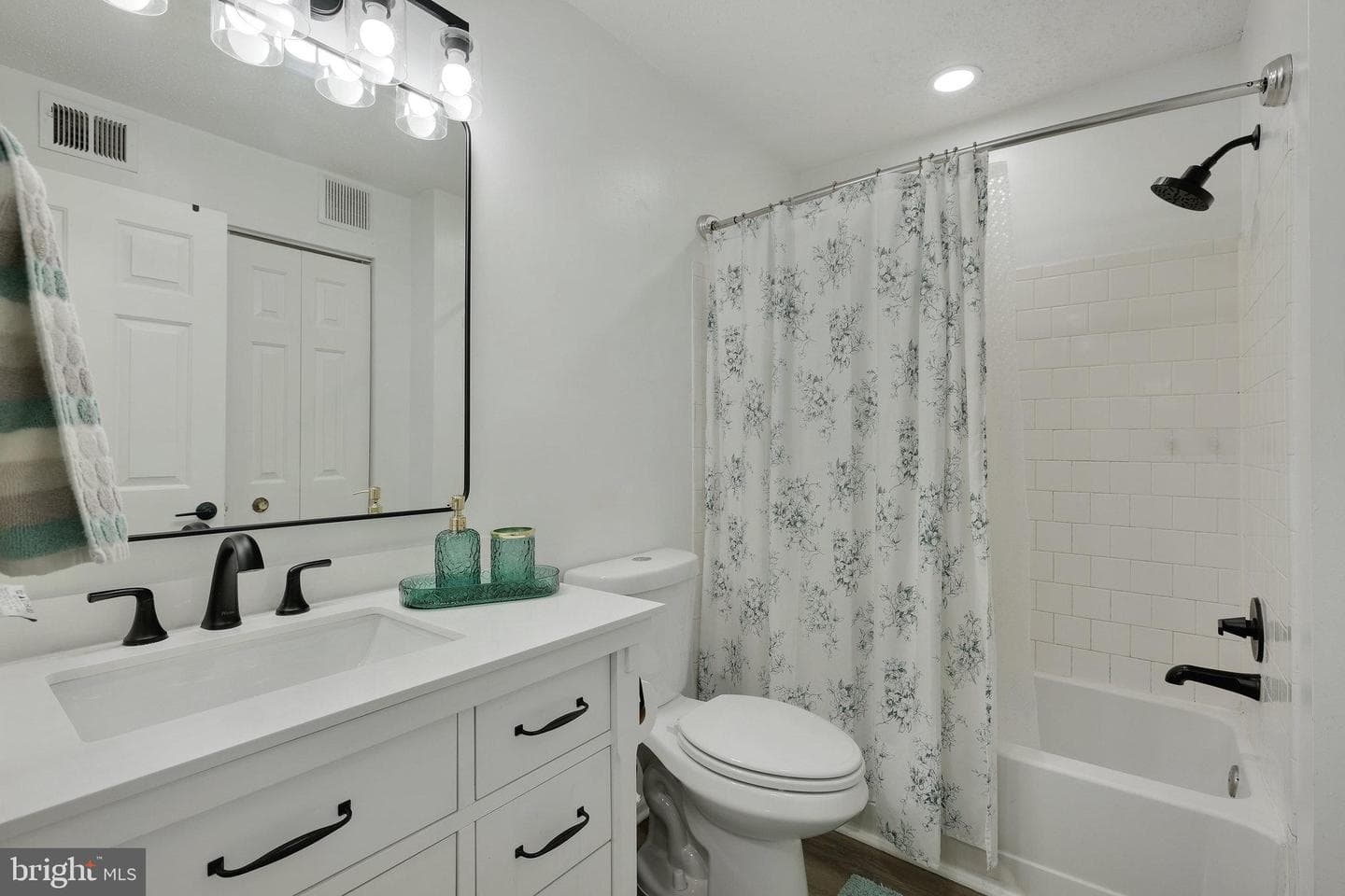 125 Fort Evans Road SE #c photo 37