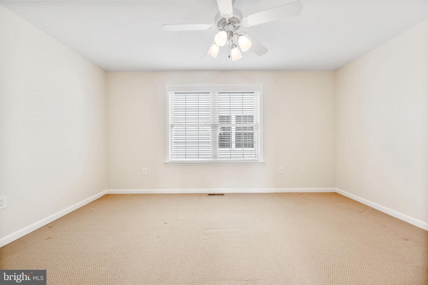 20583 Crescent Pointe Place photo 29