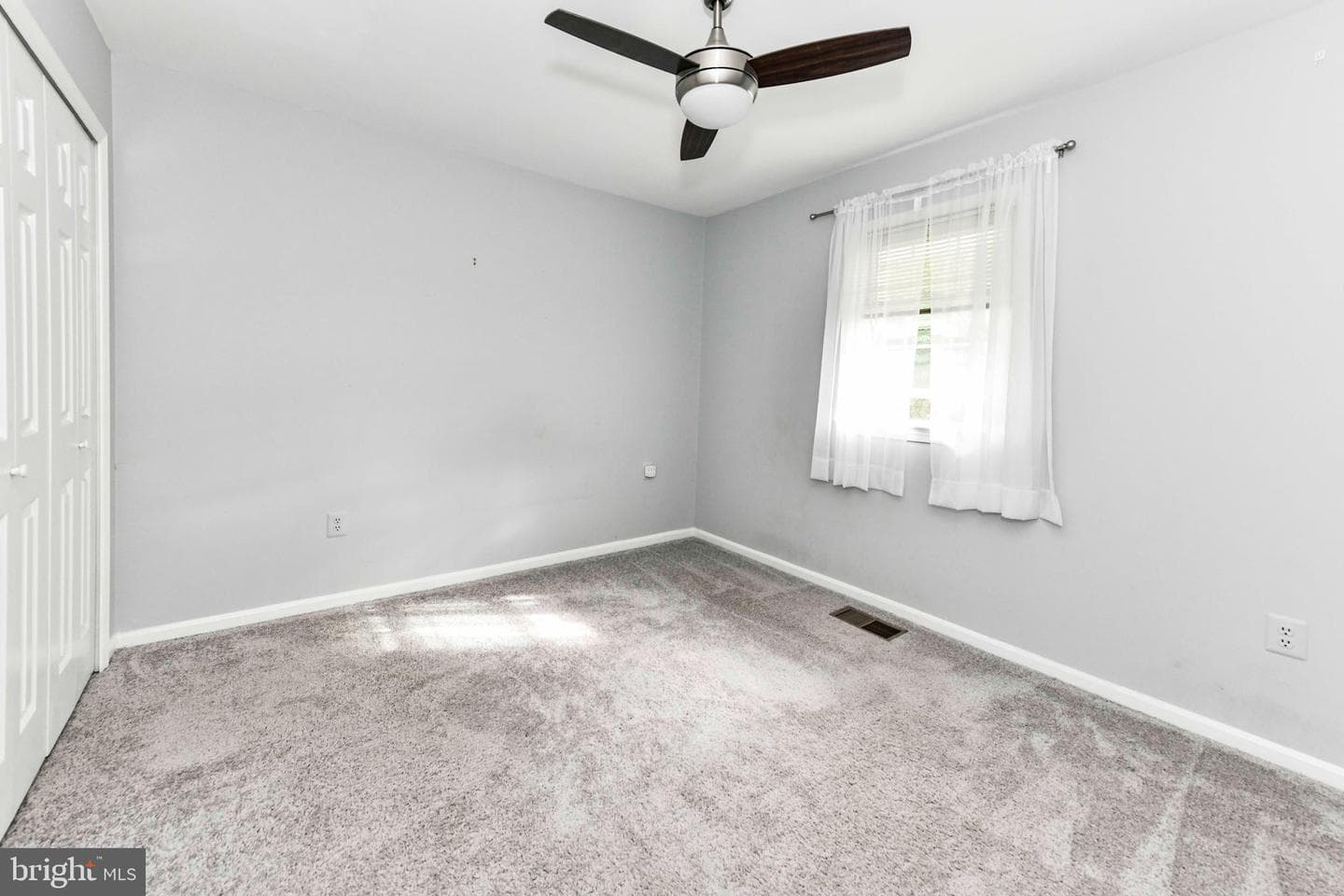 139 Governors Drive SW photo 17