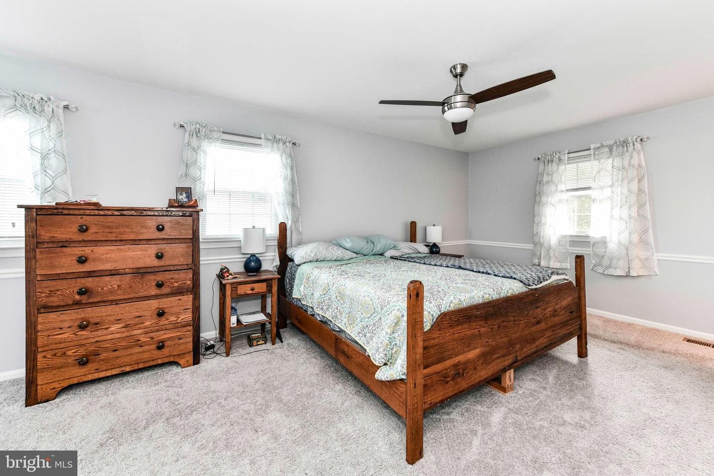139 Governors Drive SW photo 19