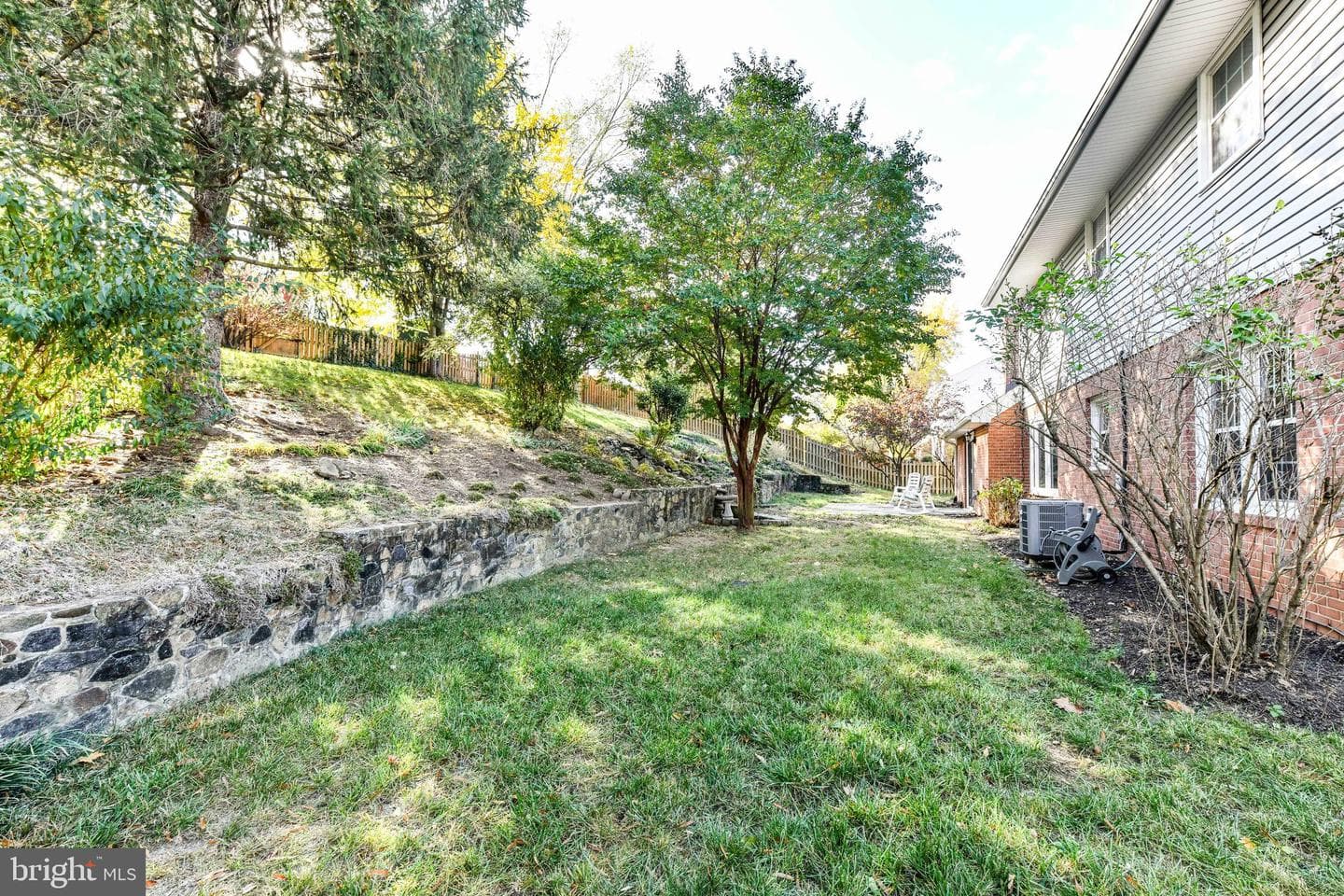 139 Governors Drive SW photo 36
