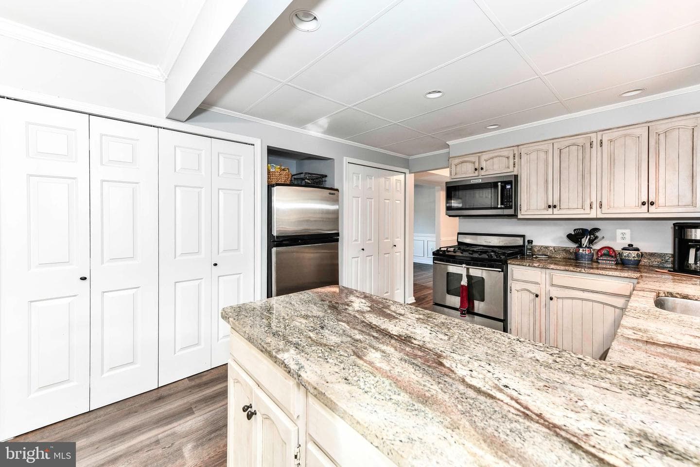 139 Governors Drive SW photo 8
