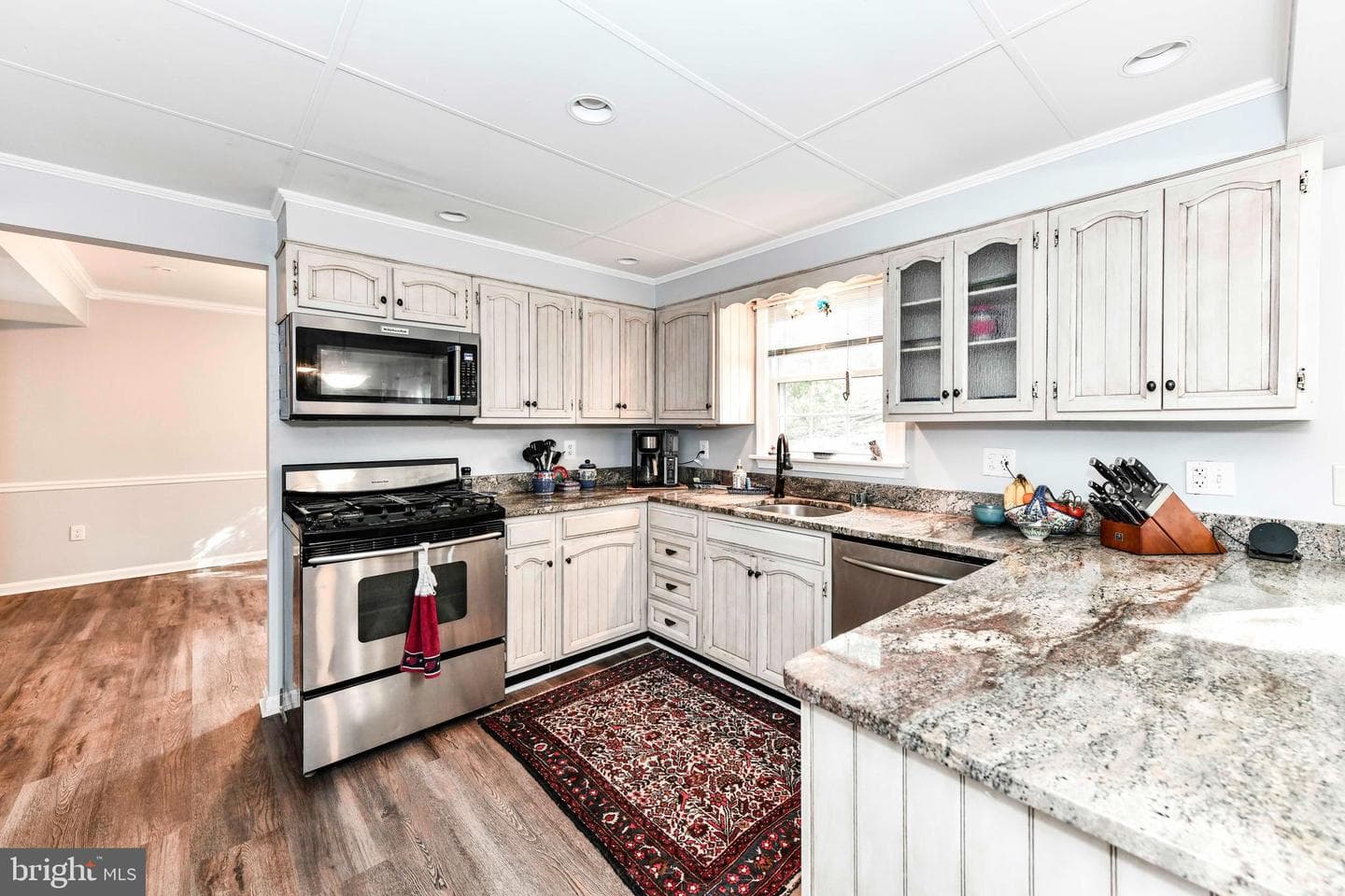 139 Governors Drive SW photo 9