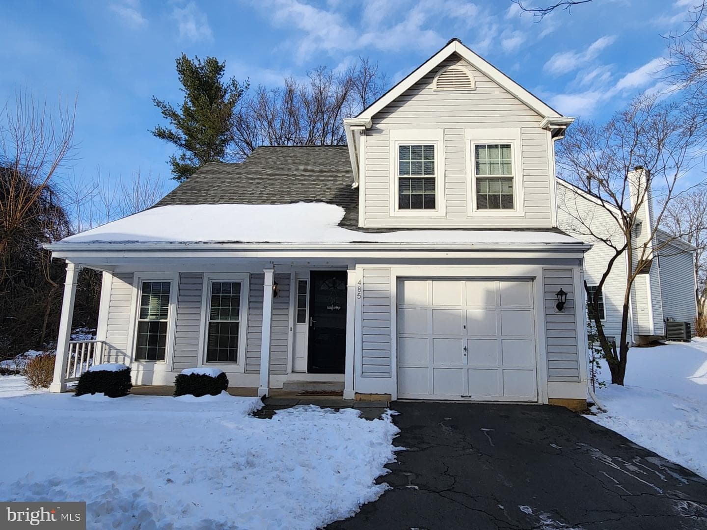 485 Foxridge Drive SW photo 3