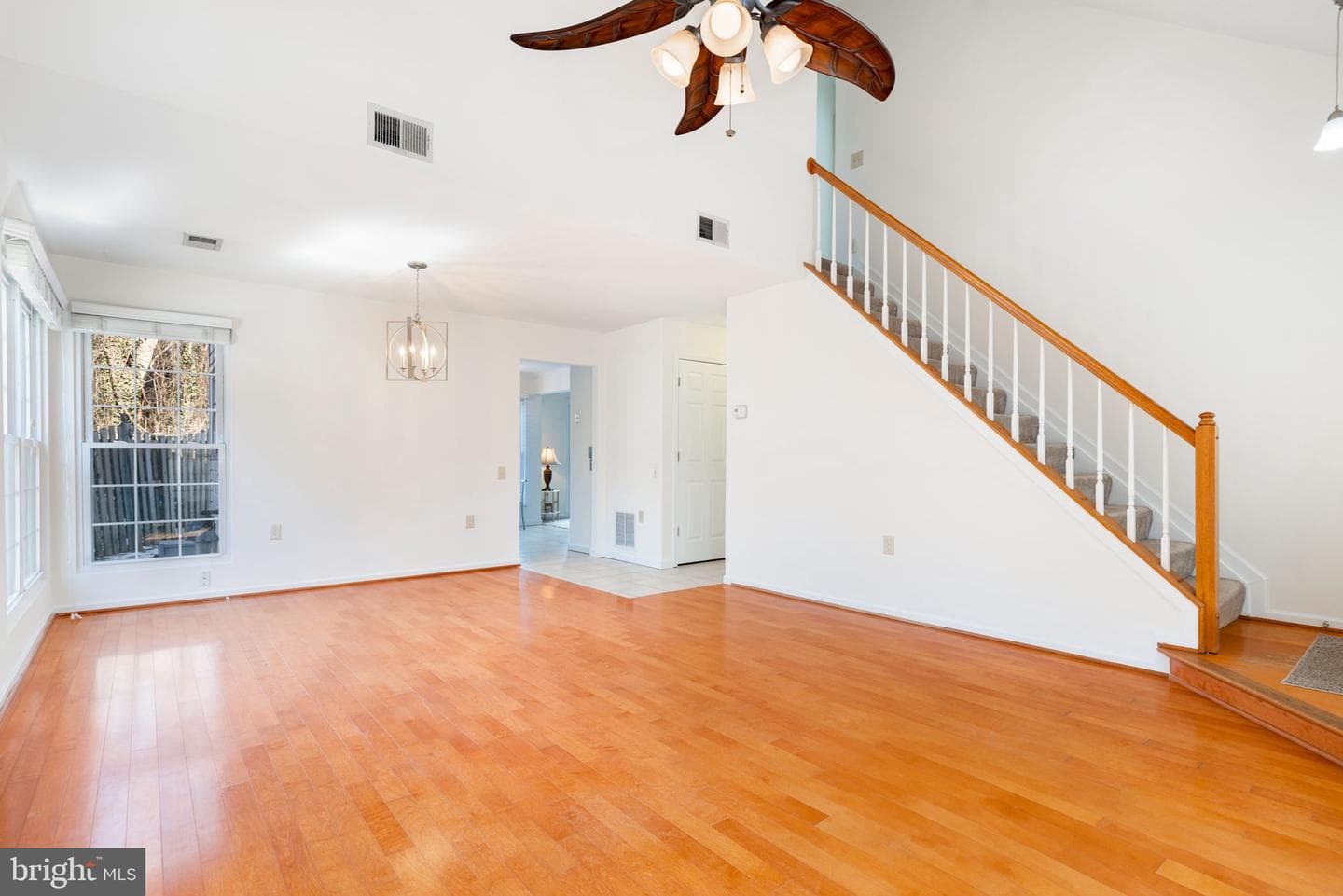 485 Foxridge Drive SW photo 33