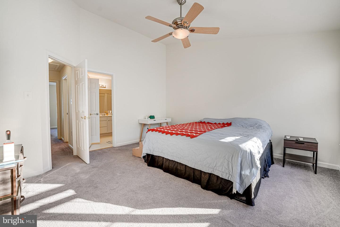 43729 Clear Lake Square photo 19