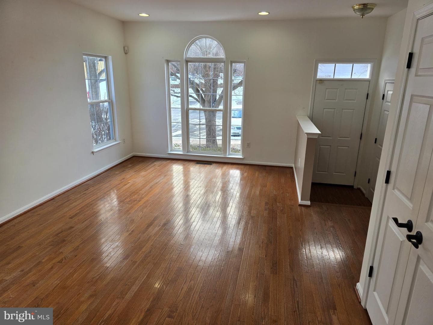 45582 Grand Central Square photo 3