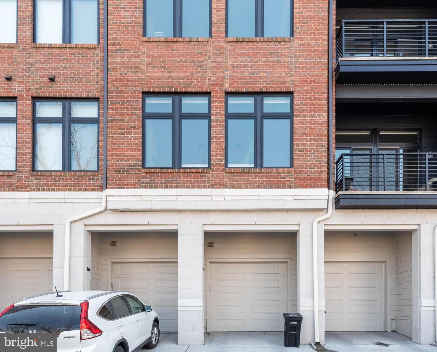 2 Stationmaster Street SE #302 photo 43