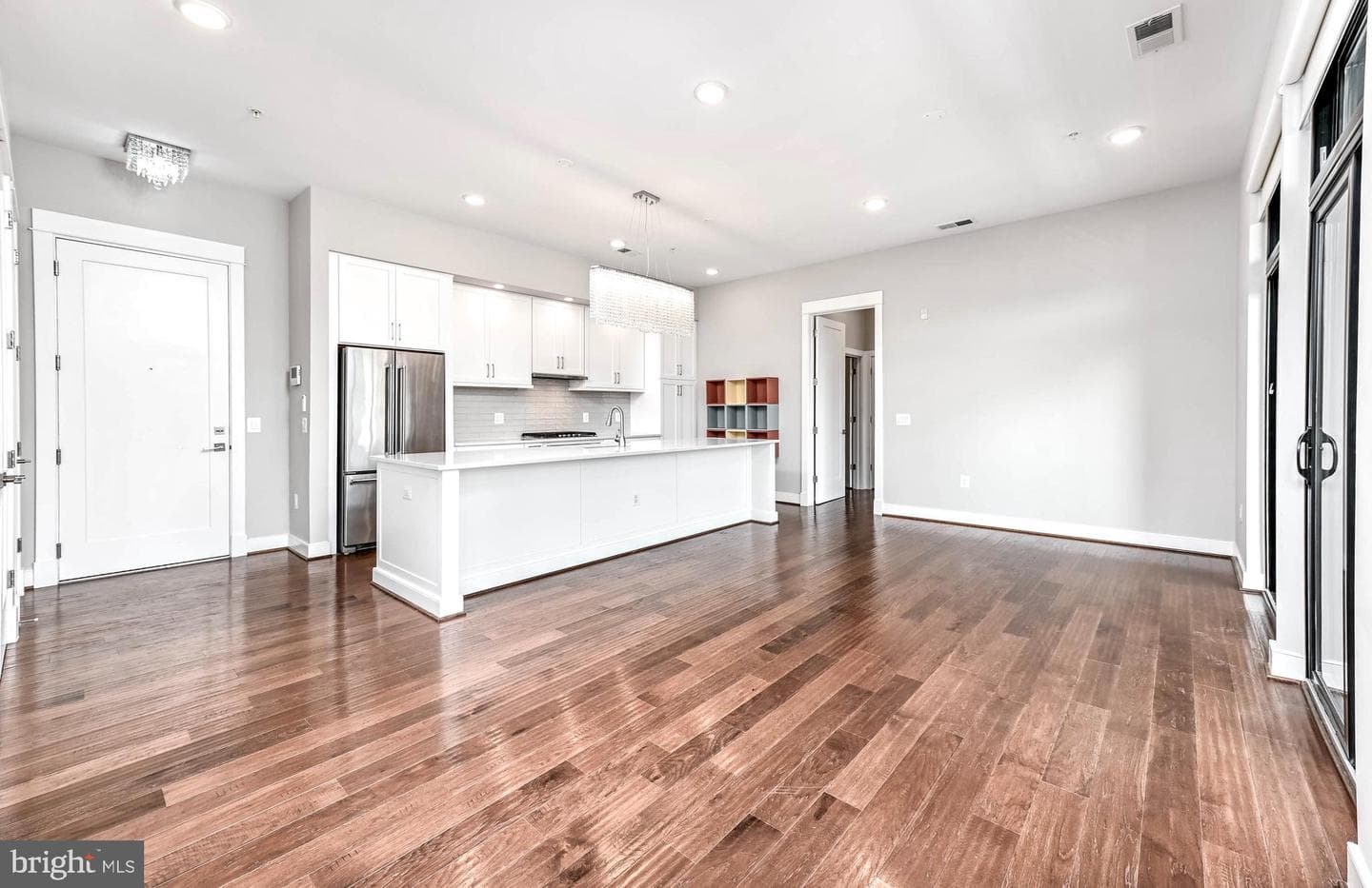 2 Stationmaster Street SE #302 photo 8