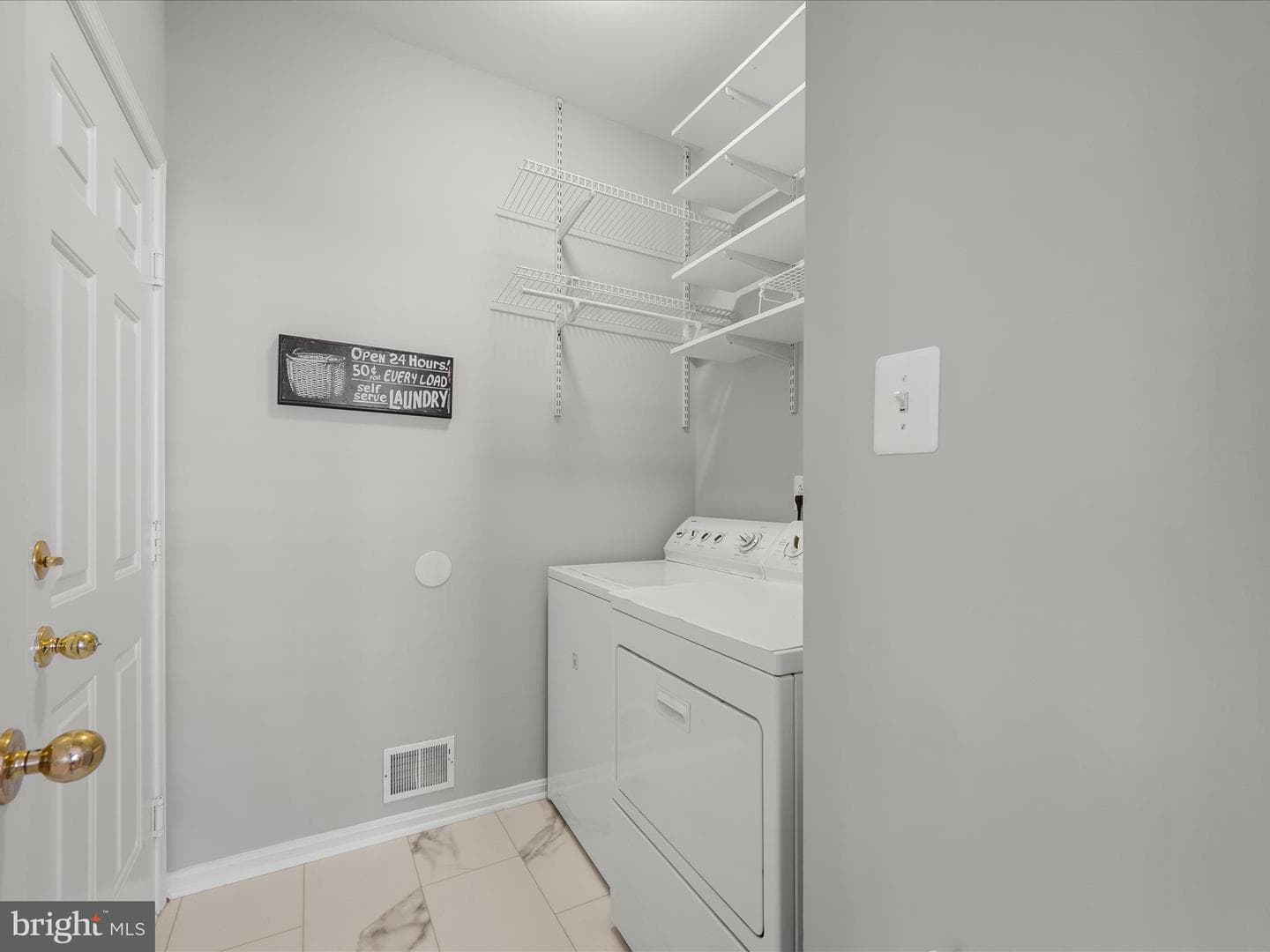 303 Lawford Drive SW photo 18
