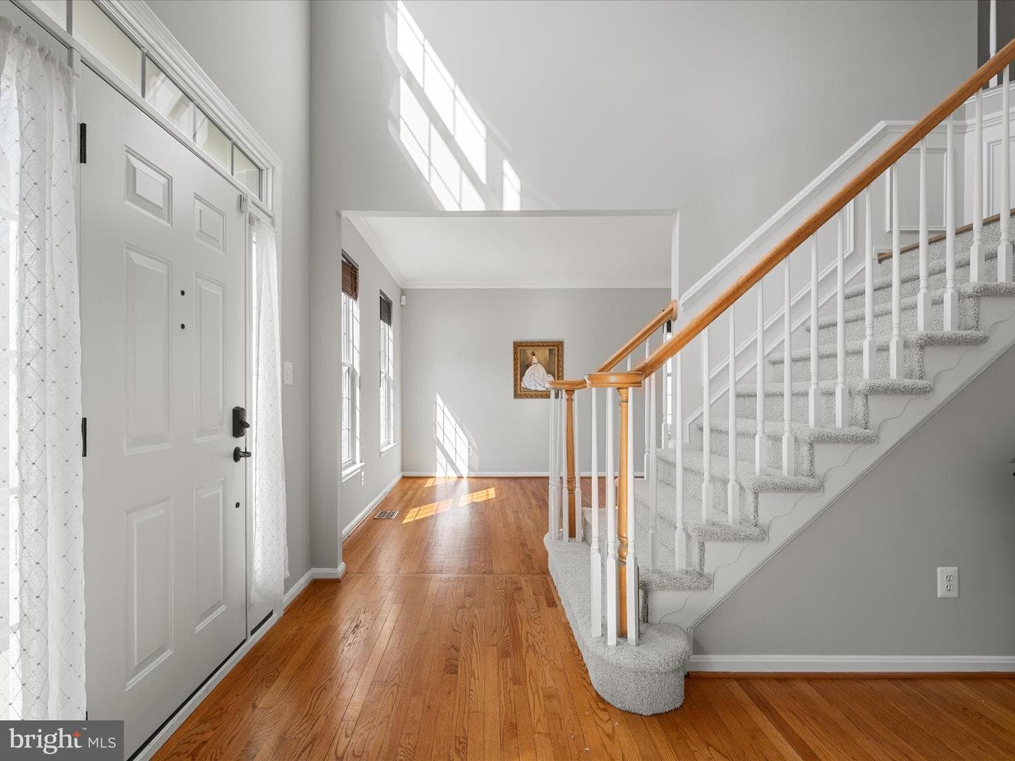 303 Lawford Drive SW photo 3