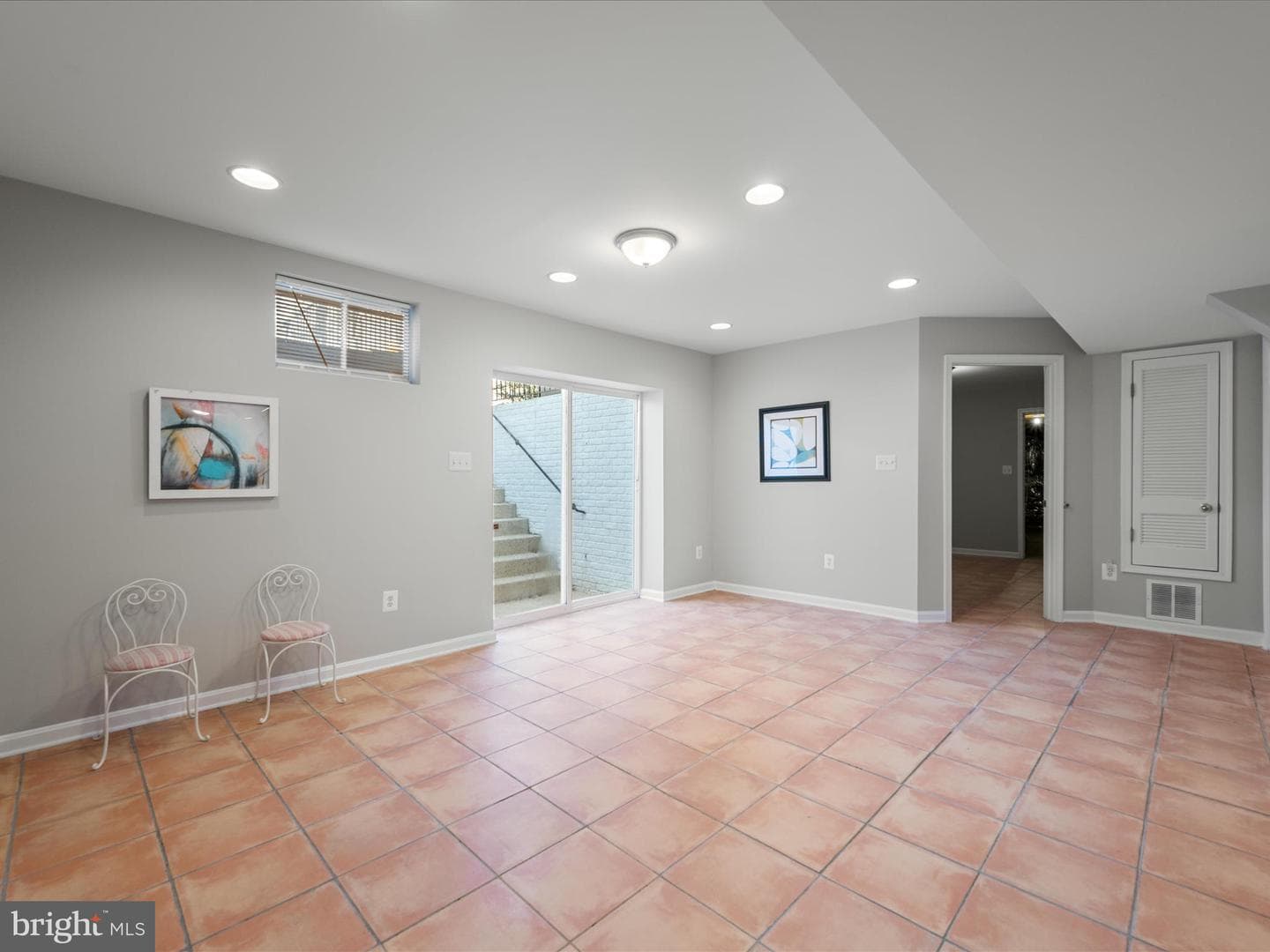 303 Lawford Drive SW photo 38