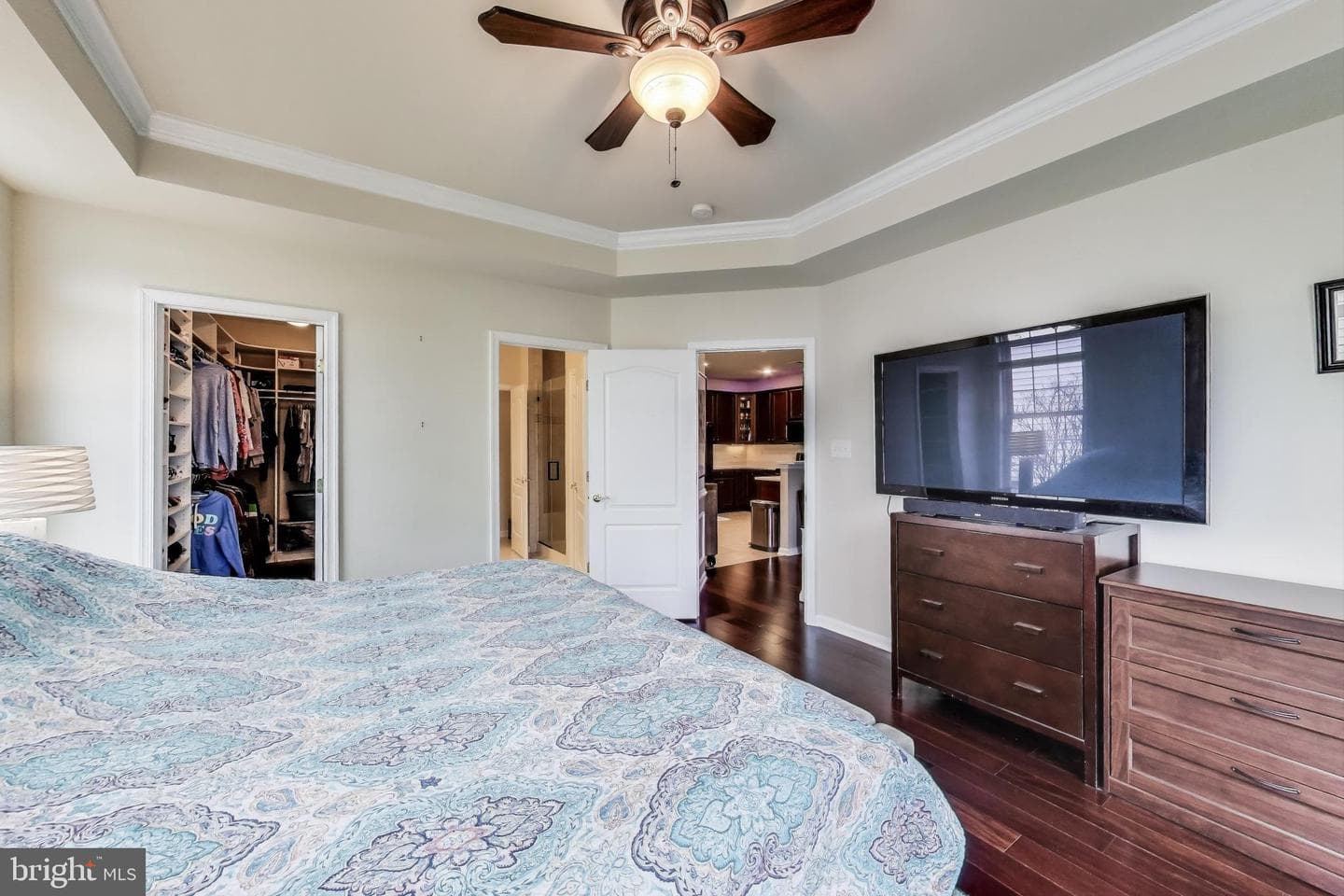 44362 Maltese Falcon Square photo 13