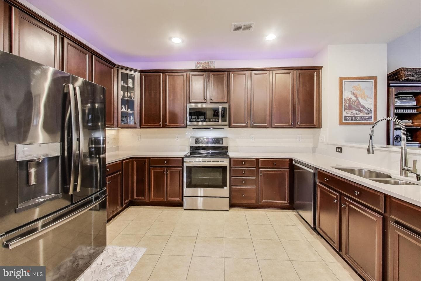 44362 Maltese Falcon Square photo 9
