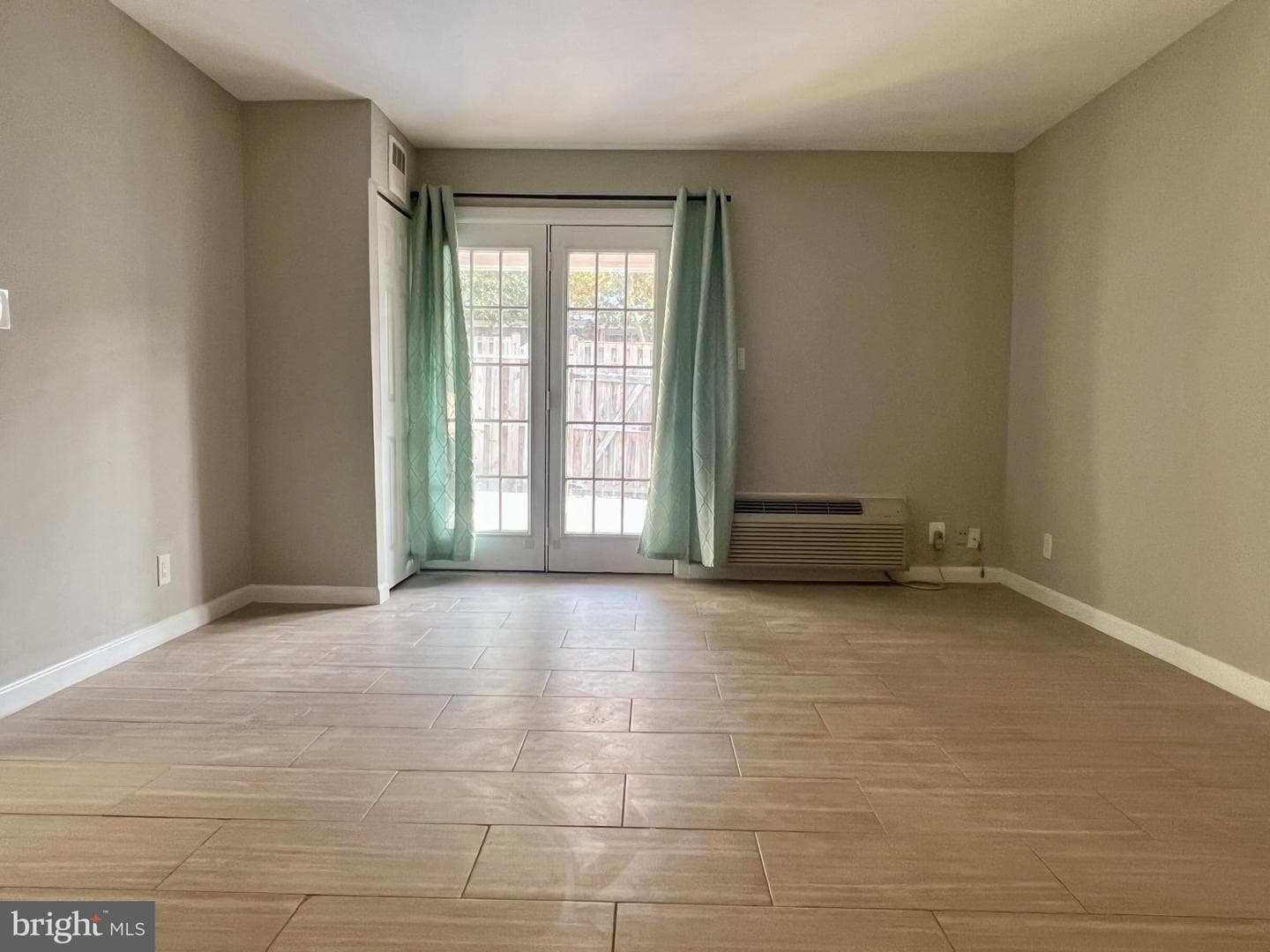 108 N Baylor Drive photo 32