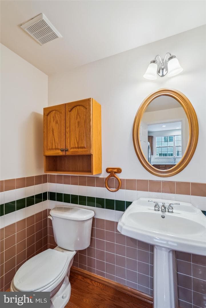 21789 Oakville Terrace photo 10
