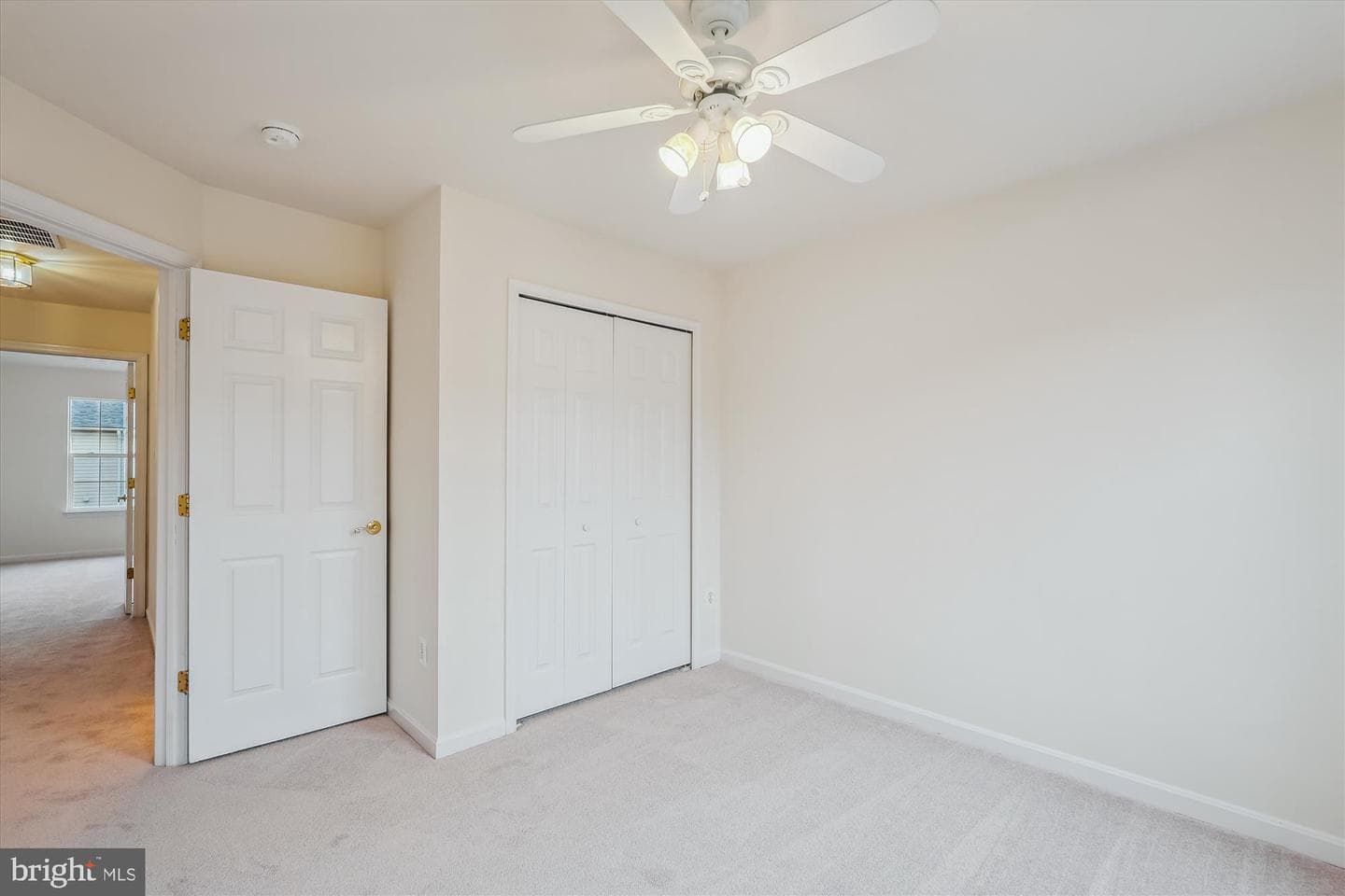 21789 Oakville Terrace photo 18