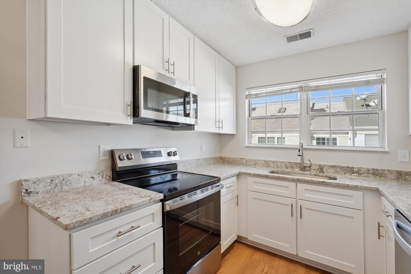 1115 Huntmaster Terrace NE #302 photo 12