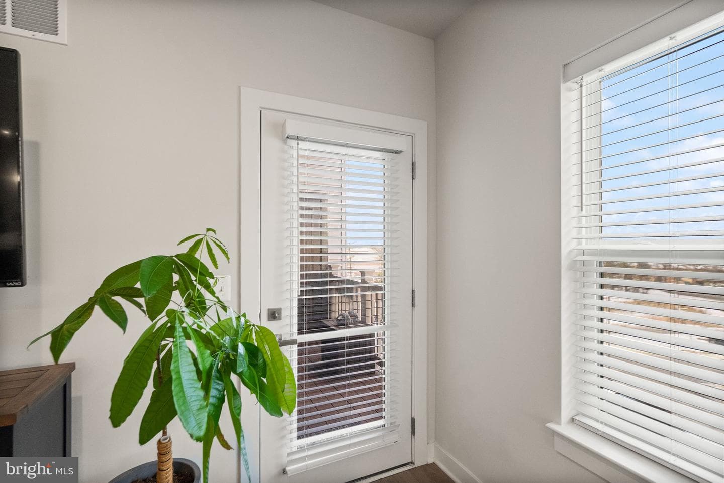 46270 Mount Allen Terrace #204 photo 10