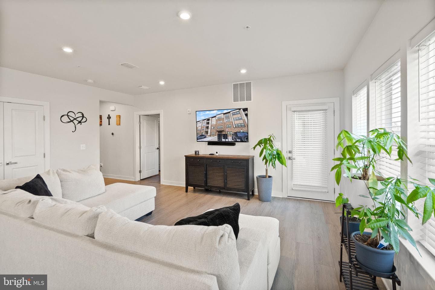 46270 Mount Allen Terrace #204 photo 15