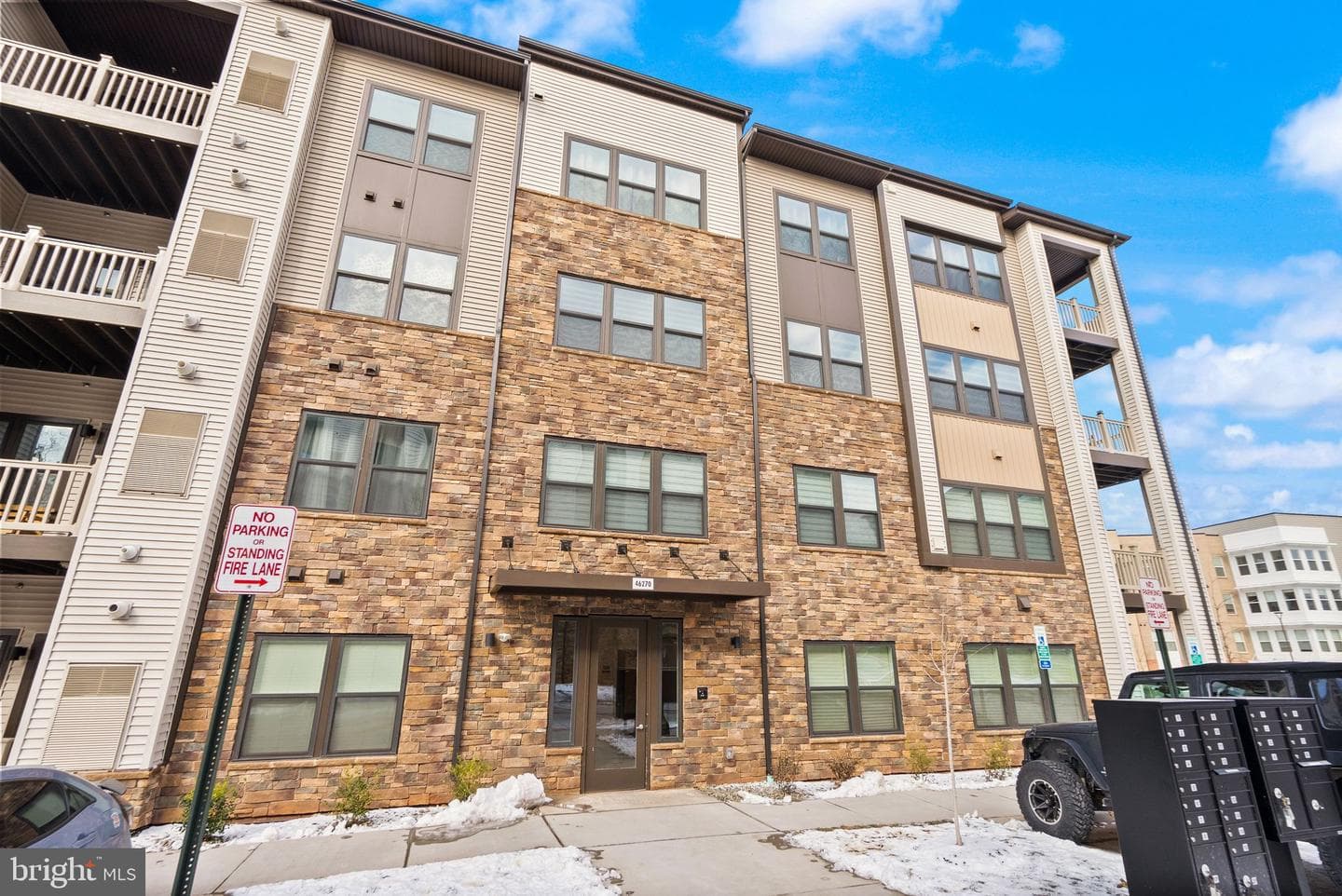46270 Mount Allen Terrace #204 photo 2