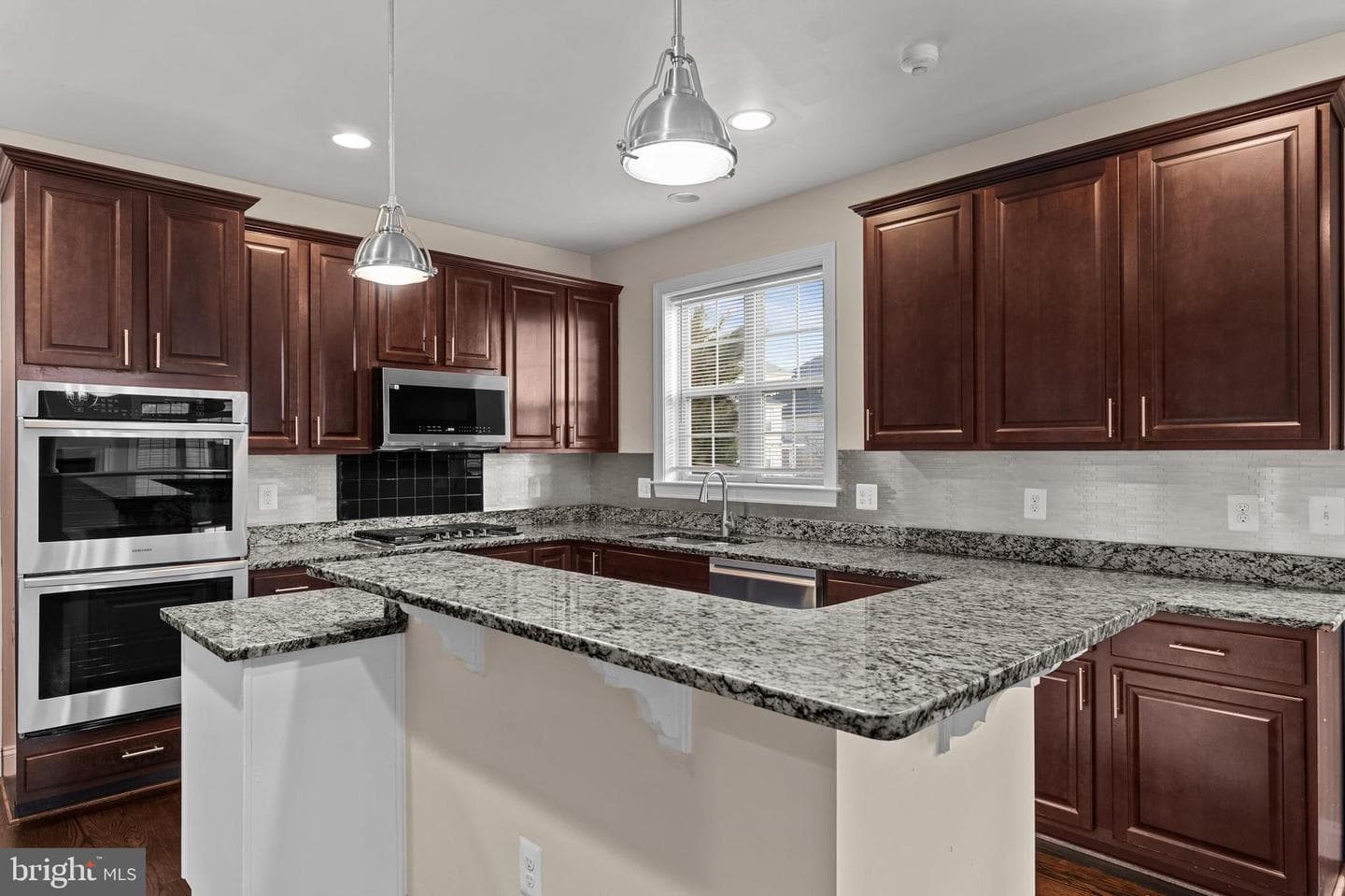21133 Walkley Hill Place photo 10