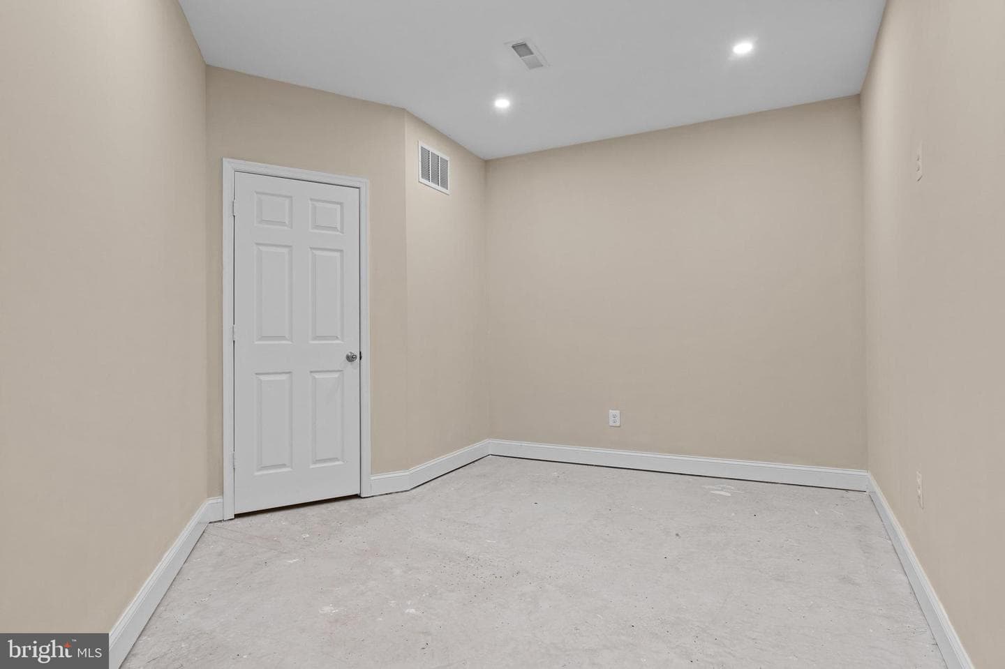 21133 Walkley Hill Place photo 33