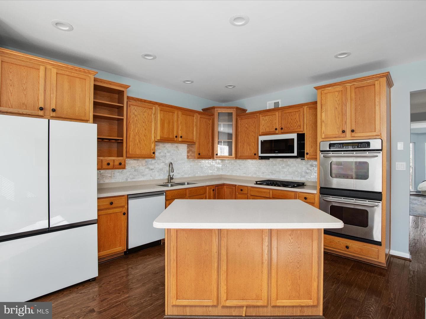 20258 Seneca Square photo 14