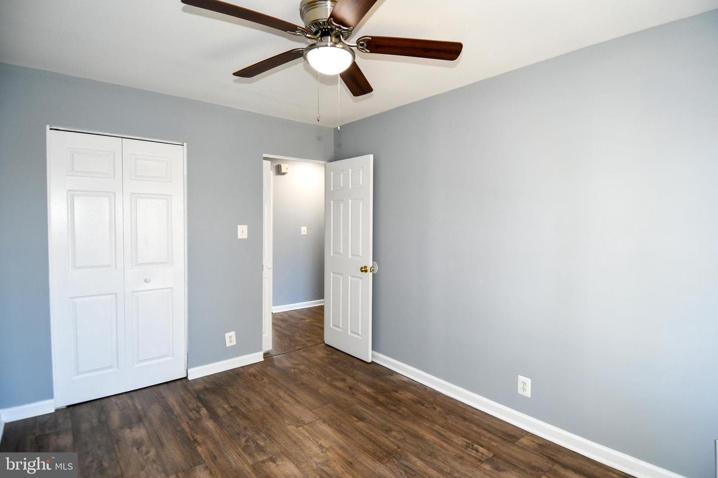230 N Sterling Blvd photo 37
