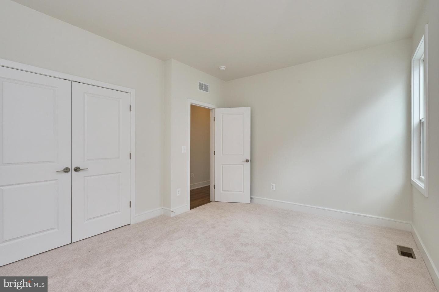 41919 Poplar Meadow Drive photo 17