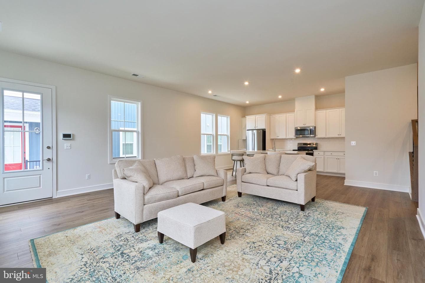 41919 Poplar Meadow Drive photo 2