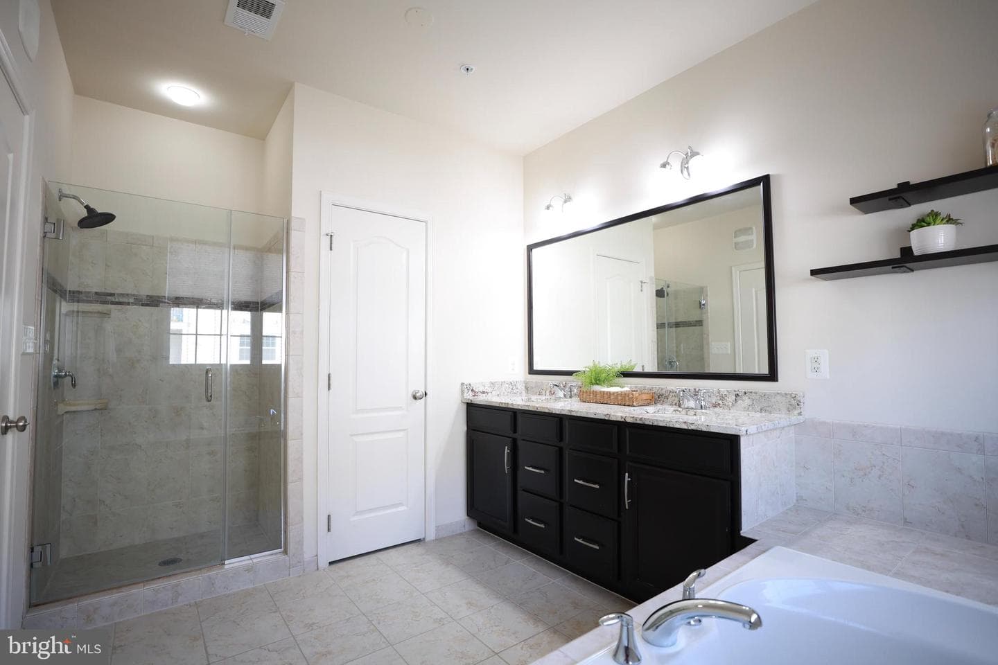 23508 Belvoir Woods Terrace photo 15