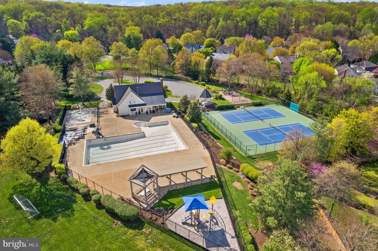 415 Meade Drive SW photo 72