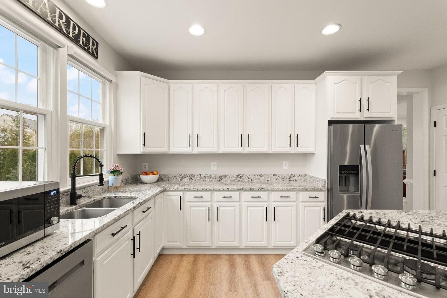 415 Meade Drive SW photo 8