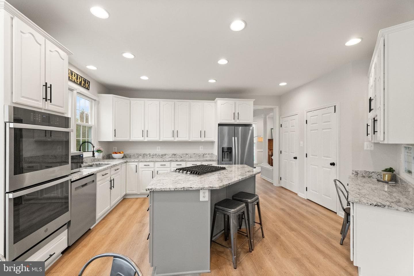 415 Meade Drive SW photo 9