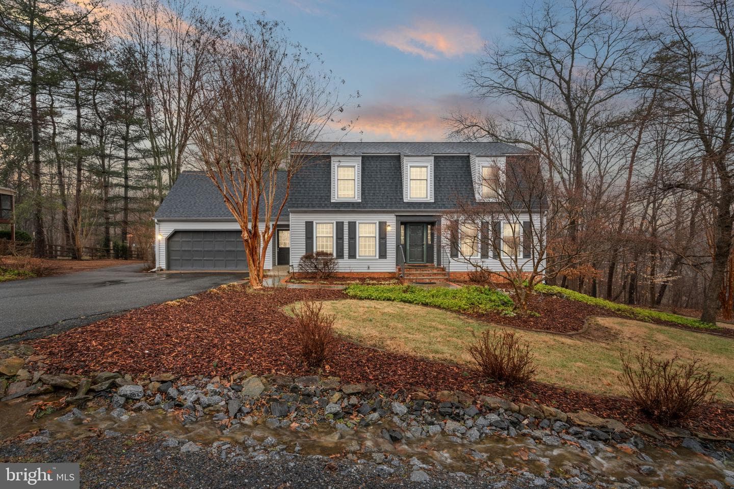 18379 Sydnor Hill Court photo 2