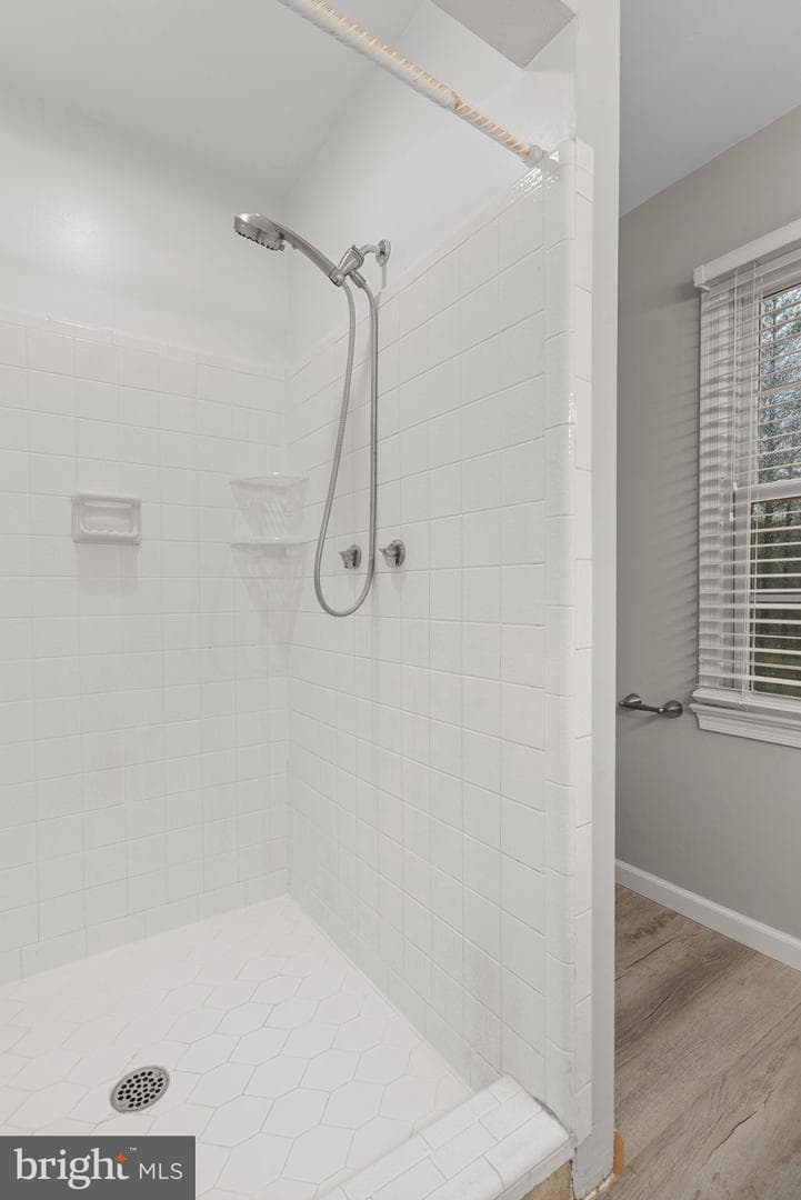 18379 Sydnor Hill Court photo 33