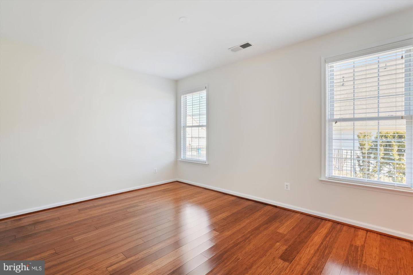 20570 Golden Ridge Drive photo 11