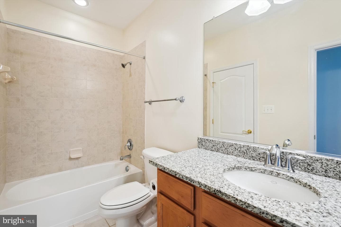 20570 Golden Ridge Drive photo 16